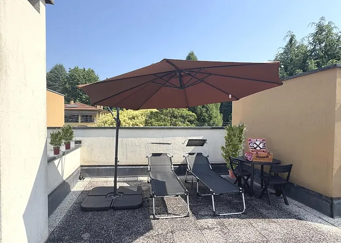 Bellagio Cool Flat - Private Parking & Rooftop Terrace